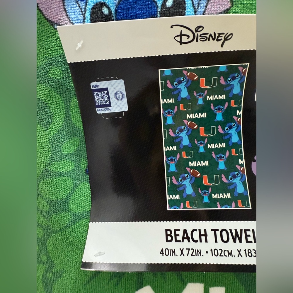 Disney Stitch University of Miami NCAA Green Towel NWT